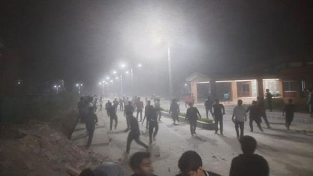 গোপালগঞ্জে বিশ্ববিদ্যালয় ও মেডিকেল শিক্ষার্থীদের সংঘর্ষে আহত ২৫