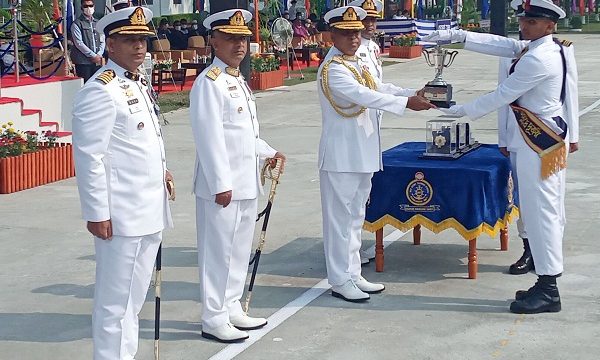 নৌবাহিনীর বি/২০২১ ব্যাচের ৪৬৮জন নবীন নাবিকের শিক্ষা সমাপনী কুচকাওয়াজ অনুষ্ঠিত