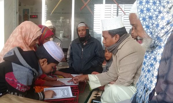 মোরেলগঞ্জে মসজিদ ভিত্তিক পাঠাগারে কুরআনের ছবক অনুষ্ঠান