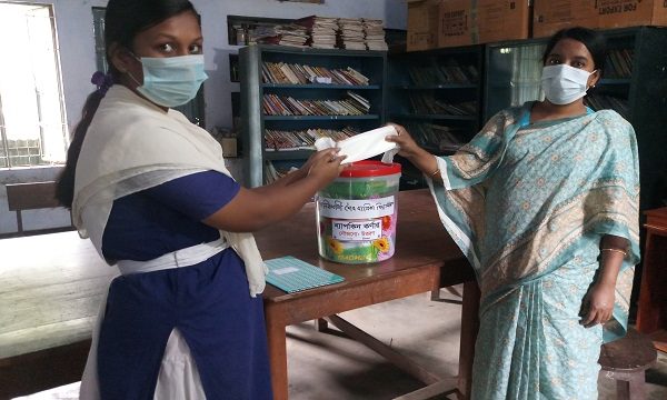 তালায় স্বামী-স্ত্রীর সমান অংশগ্রহণের উপকারিতা শীর্ষক ওরিয়েন্টেশন