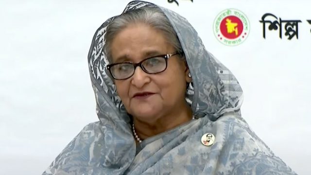 বড় শিল্পের পাশাপাশি ক্ষুদ্র, মাঝারি ও কুটির শিল্প গড়ে তোলা দরকার