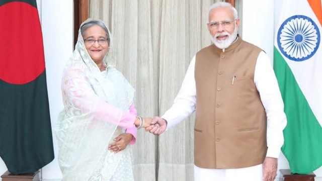 শেখ হাসিনার সঙ্গে একযোগে কাজ করতে চাই : মোদি