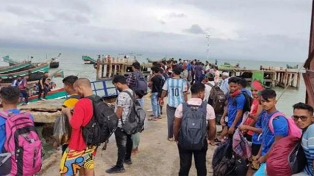 সেন্টমার্টিনে সহস্রাধিক পর্যটক আটকা