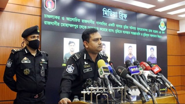 ৪২১ জঙ্গি-দস্যুর আত্মসমর্পণের সুযোগ, র‌্যাবের মানবিকতার নজির