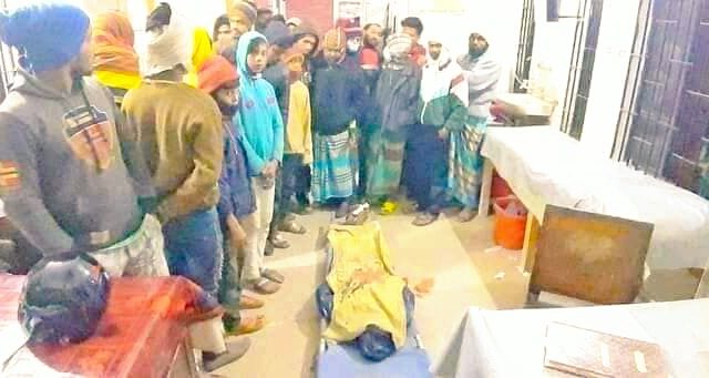 মাগুরায় সড়ক দূর্ঘটনায় টাইলস মিস্ত্রি নিহত, আহত ৫