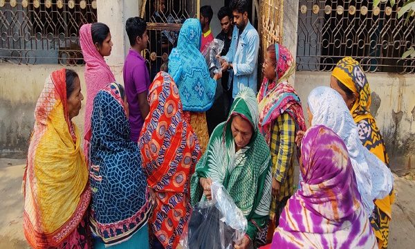 “অন্তত একটি মানুষের উষ্ণতার হাসি” খুলনা ফাউন্ডেশন