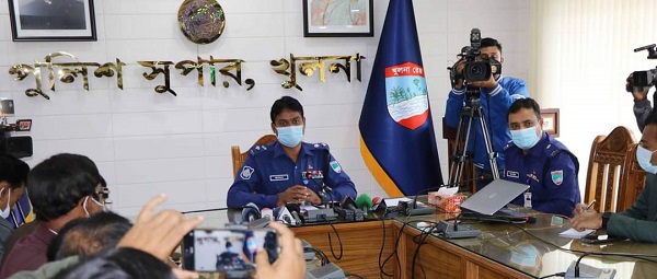 কয়রার চাঞ্চল্যকর মা-বাবা ও মেয়েকে হত্যা ঘটনার রহস্য উন্মোচন