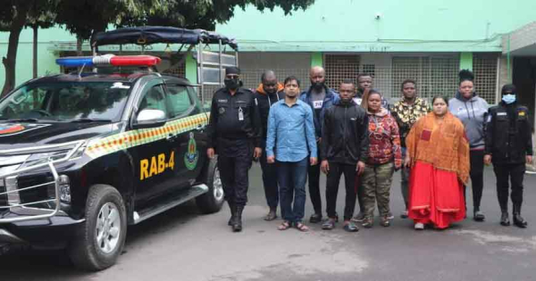 অভিনব কায়দায় প্রতারণা, ৭ বিদেশিসহ আটক ৯