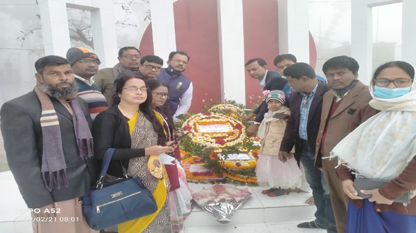 তালায় প্রধান শিক্ষক সমিতির ভাষা শহীদদের প্রতি বিনম্র শ্রদ্ধা নিবেদন