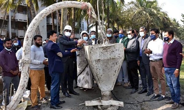 খুবিতে সুলতানা কামাল জিমনেশিয়াম নির্মাণকাজের উদ্বোধন