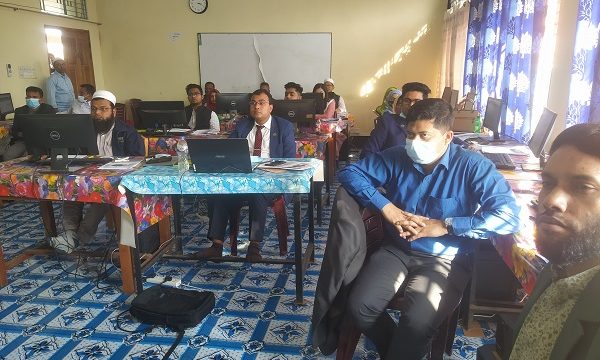 খুলনা কৃষি বিশ্ববিদ্যালয়ে ২য় ব্যাচে বিভাগীয় প্রধানদের ই-নথি বিষয়ক প্রশিক্ষণ