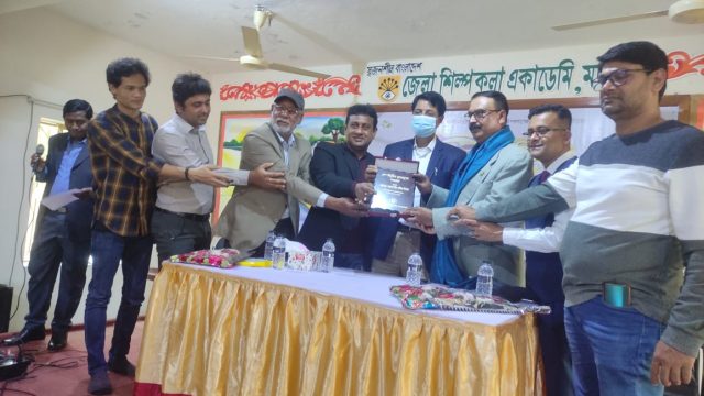 মাগুরায় ৩ দিন ব্যাপী অভিনয় কর্মশালায় সনদ ও সম্মাননা প্রদান