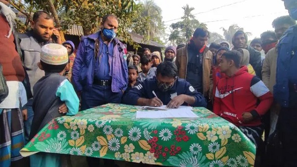 খুলনায় গভীর রাতে যমজ শিশু উধাও, সকালে মিলল পানিতে