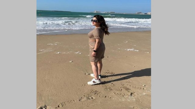 দীপিকার পরকীয়া বিষয়ক সিনেমাটি দেখতে বললেন শ্রাবন্তী!