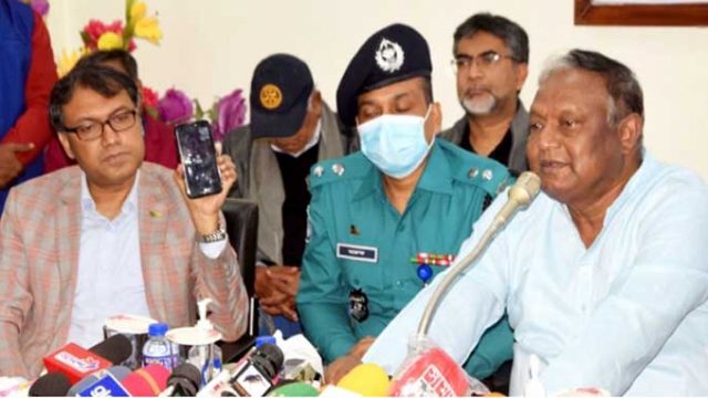 পণ্যমূল্য বৃদ্ধি ঠেকাতে নামছেন ডিসিরা: বাণিজ্যমন্ত্রী