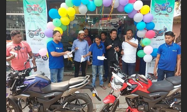 মাগুরায় আলমগীর মটরর্সে নতুন সংযোজন দূর্দান্ত স্টাইলিশ টিভিএস রাইডার