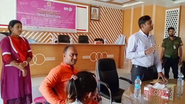 মোল্লাহাটে মহিলাদের ক্ষমতায়নে বিশেষ উঠান বৈঠক অনুষ্ঠিত