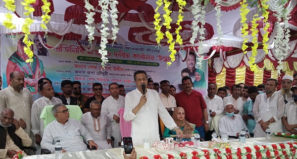 আ’লীগ ক্ষমতায় থাকলে জনগণ শান্তিতে থাকে, দেশের উন্নয়ন হয়: শেখ হেলাল