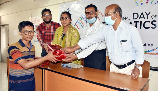 খুবিতে আন্তর্জাতিক গণিত দিবস পালিত