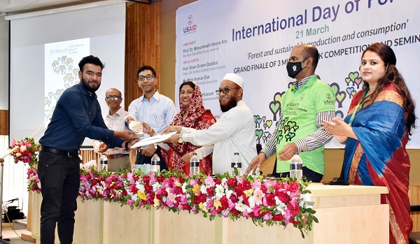 খুবির আইন স্কুলের উদ্যোগে রিসার্চ মেথডোলজি শীর্ষক কর্মশালা অনুষ্ঠিত