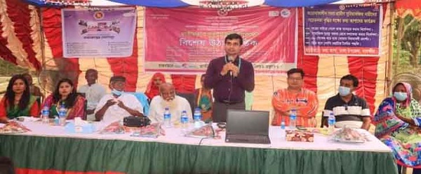 তালায় নারীর ক্ষমতায়নে বিশেষ উঠান বৈঠক অনুষ্ঠিত