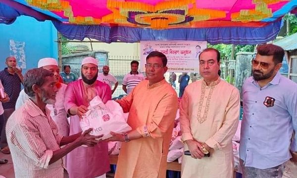 শার্শায় প্রতিবন্ধী ও হতদরিদ্রদের মাঝে ঈদ সামগ্রী বিতরণ