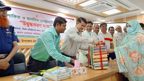আলোকিত জাতি গঠনে শিক্ষার্থীদের লাইব্রেরী মুখি করতে হবে