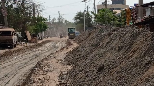 জনদূর্ভোগ লাঘবে খুলনা সিটি বাইপাস সড়ক  সংস্কার করছে কেডিএ