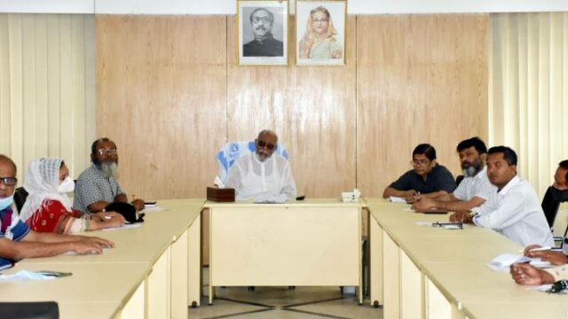 মশার পর বর্জ্য নিয়ে আলোচনায় বসলেন কেসিসি মেয়র