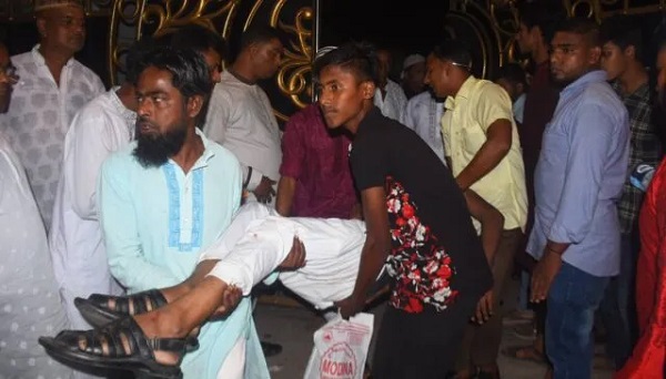 জেলা বিএনপি ইফতার মাহফিলে মারামারি ও ছুরিকাঘাত : আহত ৪