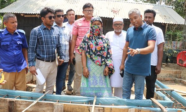 কয়রায় মুজিবর্ষে প্রধানমন্ত্রীর উপহার ঘর ও জমি পেয়ে দারুণ খুশি গৃহহীন ও ভুমিহীন পরিবার