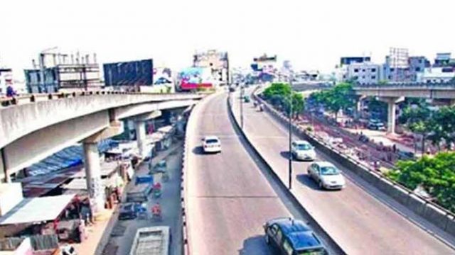 রাজধানীতে কাভার্ডভ্যানের ধাক্কায় ২ মোটরসাইকেল আরোহী নিহত