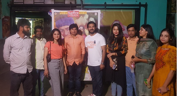 হলে গিয়ে সাকিবের গলুই সিনেমা দেখলো নায়ক নিরব