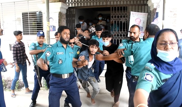 স্কুলছাত্র রাজিন হত্যায় দুই কিশোর গ্যাং গ্রুপের ১৭ সদস্যের ৭ বছরের কারাদণ্ড