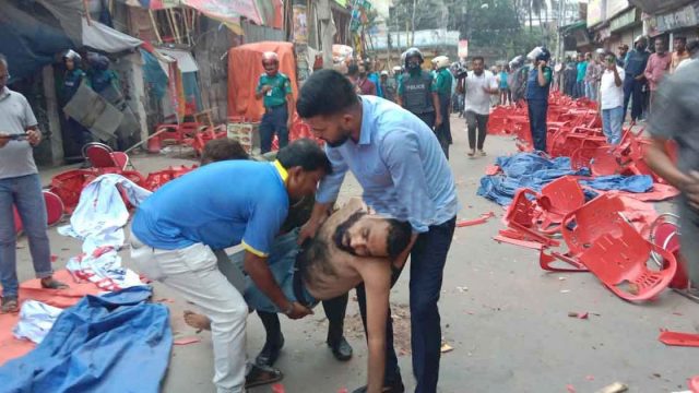 হামলা ভাংচুর সংঘ‌র্ষের পর খুলনায় বিএন‌পির সমা‌বেশ পন্ড