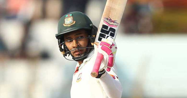 বন্যার্তদের পাশে দাঁড়ালেন মুশফিক