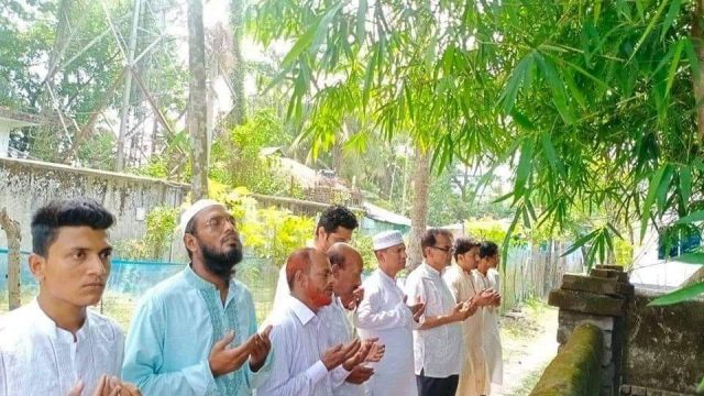 মোরেলগঞ্জের প্রয়াত সংসদ সদস্যের কবর জিয়ারত করলেন আওয়ামী লীগ নেতা মিজানুর রহমান