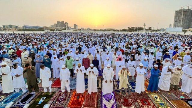 মধ্যপ্রাচ্য সহ বিশ্বের বিভিন্ন দেশে ঈদ উদযাপন