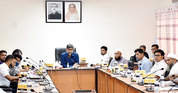 খুবির কিউএসির সভায় বিভিন্ন স্তরে ‘সফট স্কিল’ বৃদ্ধির ওপর উপাচার্যের গুরুত্বারোপ