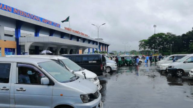সিলেট বিমানবন্দরে বন্যার পানি, ফ্লাইট ওঠানামা বন্ধ