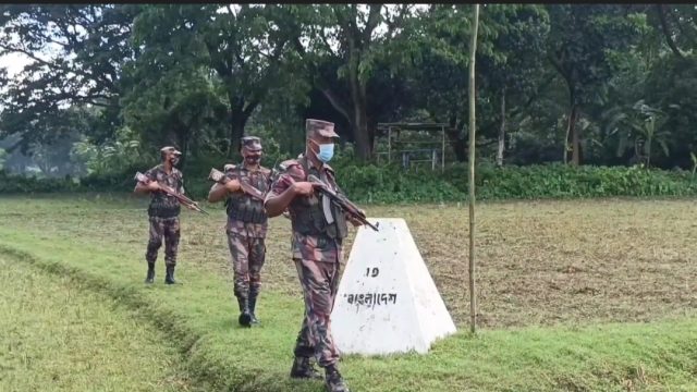 ভারতে চামড়া পাচার রোধে বেনাপোল সীমান্তে বিজিবি’র সতর্কতা