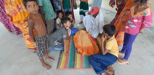 মোংলায় নির্মাণাধীন সেফটি ট্যাংকির ডোবায় পড়ে শিশুর মৃত্যু