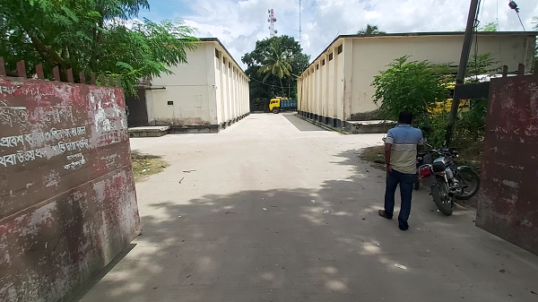 মাগুরায় খাদ্য অধিদপ্তরে অনিয়ম দূর্নীতির অভিযোগে ২ কর্মকর্তা বরখাস্ত