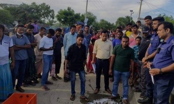 ডুমুরিয়ায় চিংড়ি মাছে অপদ্রব্য পুষ করায় ব্যবসায়ীকে ২০ হাজার টাকা জরিমানা