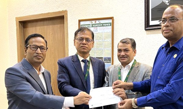 বিএইচবিএফসি কর্তৃক প্রধানমন্ত্রীর ত্রাণ তহবিলে ১৫লাখ টাকার অনুদান প্রদান