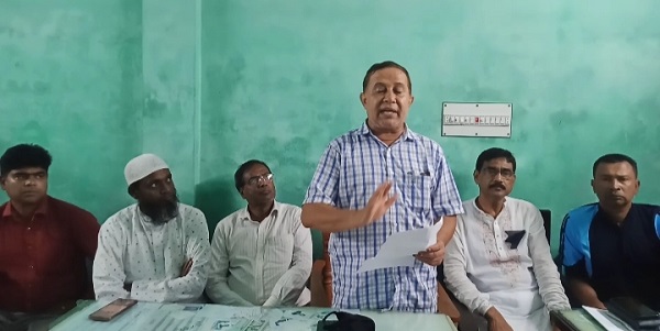 শার্শার বাগআঁড়ায় জাতীয় শোক দিবস পালনে বাঁধা দেওয়ায় সংবাদ সম্মেলন