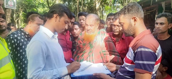 ডুমুরিয়ায় টিসিবি’র পণ্য সংরক্ষণের অপরাধে দোকান মালিককে জরিমানা