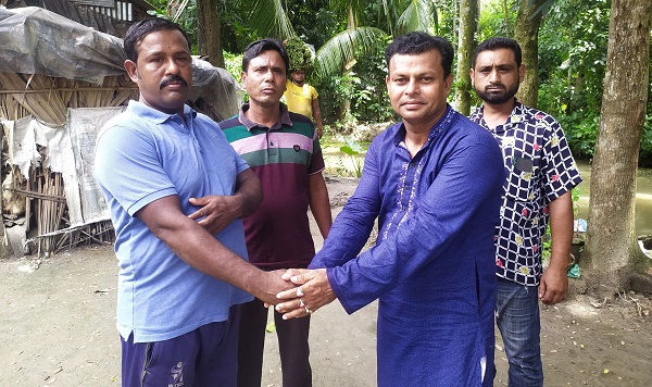 চিতলমারীতে  আওয়ামী লীগ সমর্থিত প্রার্থী টিটো সর্দারের গণ সংযোগ