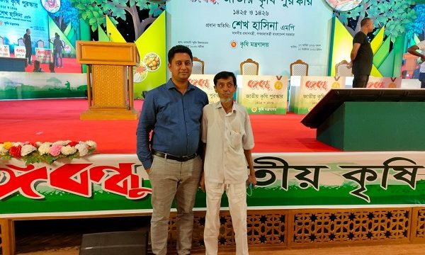 ডুমুরিয়ার কৃষক প্রতিবন্ধী আবুল হোসেন সরদার পেলো বঙ্গবন্ধু জাতীয় কৃষি পুরষ্কার