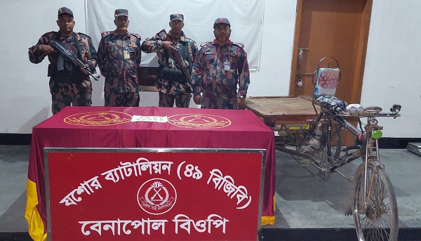 বেনাপোলে ইঞ্জিন ভ্যানের মধ্যে থেকে ১ কেজি স্বর্ণ উদ্ধার